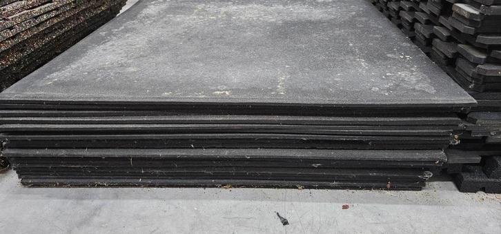 Rubber Tegels 100x100cm - Professioneel Sport vloer, Sport en Fitness, Fitnessmaterialen, Gebruikt, Fitnessmat, Ophalen of Verzenden