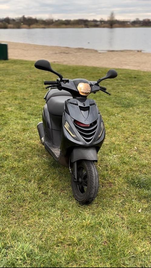 Piaggio zip 2024, Fietsen en Brommers, Scooters | Piaggio, Zo goed als nieuw, Zip, Ophalen of Verzenden