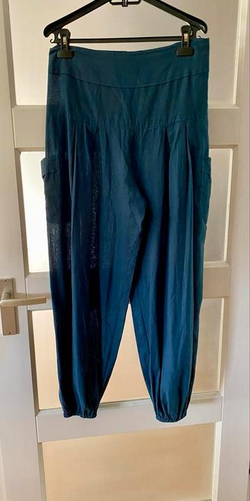 Blauwe pofbroek met elastische taille - Maat L/XL beschikbaar voor biedingen