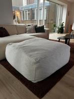 Bouclé poef van Zara Home, Huis en Inrichting, Ophalen, Vierkant, 100 tot 125 cm, Zo goed als nieuw