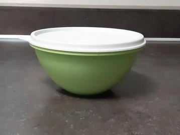 Tupperware wonderkom voorraad kom groen beschikbaar voor biedingen