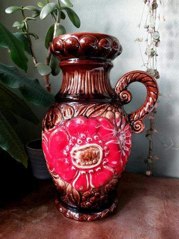 Scheurig bruine West-Germany vaas met oor 487-28 - klaprozen beschikbaar voor biedingen