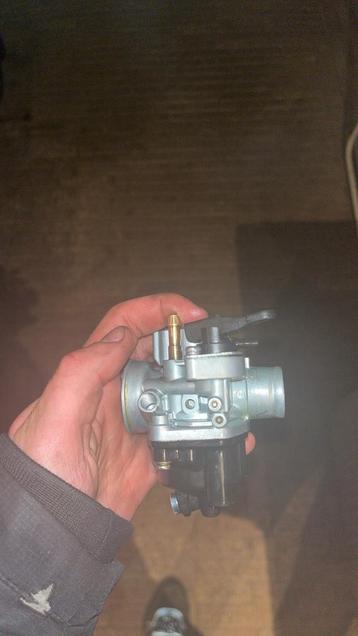 17.5mm carb beschikbaar voor biedingen