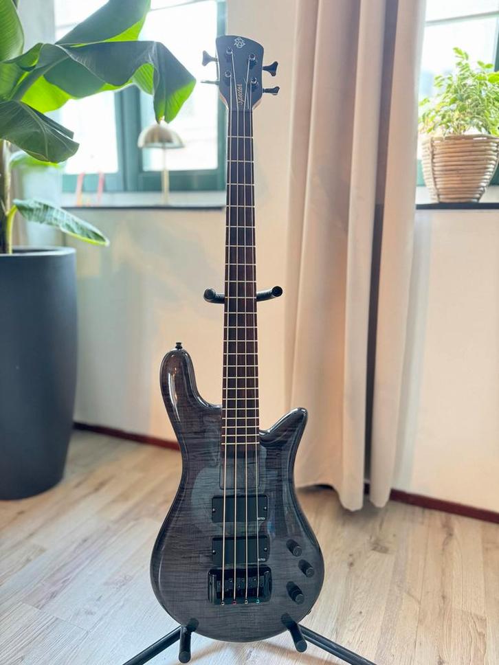 Spector Euro Bantam 4 Short Scale Bas + Gig Bag, Muziek en Instrumenten, Snaarinstrumenten | Gitaren | Bas, Zo goed als nieuw