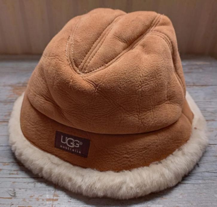Ugg hoed bucket hat sheepskin hoed muts chestnut O/S, Kleding | Dames, Hoeden en Petten, Nieuw, Hoed, 55 cm (S, 6⅞ inch) of minder