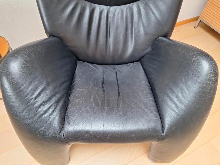 Leolux Fauteuil - Zwart Leer, Huis en Inrichting, Fauteuils, Gebruikt, Leer, 75 tot 100 cm, Minder dan 75 cm, Ophalen of Verzenden