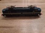 Mooie blauwe locomotief Fleischmann, Hobby en Vrije tijd, Modeltreinen | H0, Gebruikt, Fleischmann, Ophalen of Verzenden, NS