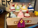 Brocante paasversiering - eierwarmers - poppetjes, Antiek en Kunst, Verzenden