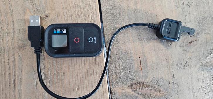 GoPro afstandsbediening met originele oplaadkabel, Audio, Tv en Foto, Actiecamera's, Zo goed als nieuw, GoPro, Ophalen of Verzenden