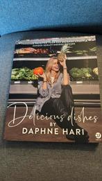 Delisious dishes by daphne hari, Ophalen of Verzenden, Zo goed als nieuw