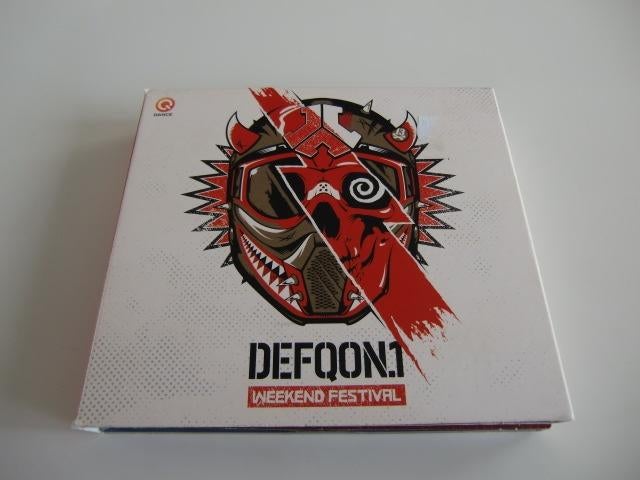 Defqon.1 - Weekend Festival - No Guts, No Glory - 4 CD's, Ophalen of Verzenden, Zo goed als nieuw, Overige genres