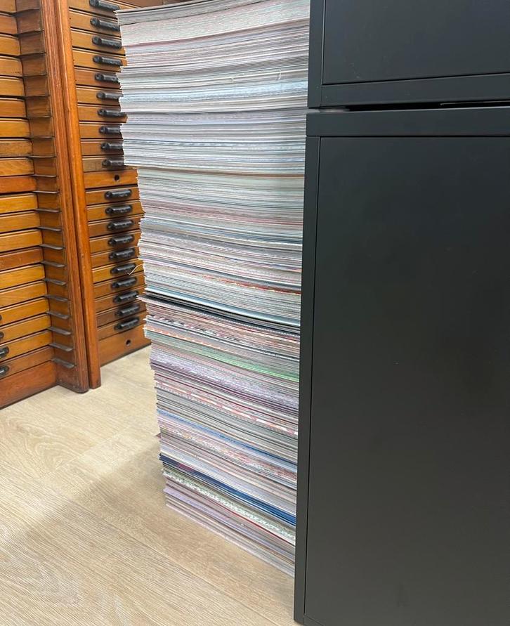 Mega partij decor scrapbook papier knipvel ruim 3000 vellen!, Hobby en Vrije tijd, Kaarten | Zelf maken, Nieuw, Overige typen