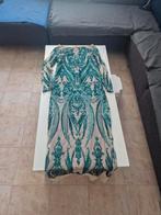 Oosterse trwouwjurk, Beige, Gedragen, Onder de knie, Ophalen