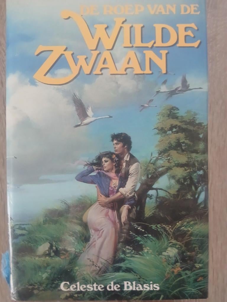 De roep van de wilde zwaan | Celeste de Blasis, Boeken, Ophalen of Verzenden, Zo goed als nieuw
