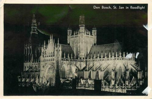 (388-471-047) Den Bosch St Jan in Floodlight, Verzamelen, Ansichtkaarten | Nederland, Noord-Brabant, Verzenden