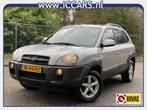 Hyundai TUCSON 2.7I V6 4WD STYLE - Leer - Navi - Trekhaak !!, Origineel Nederlands, Te koop, Zilver of Grijs, 5 stoelen