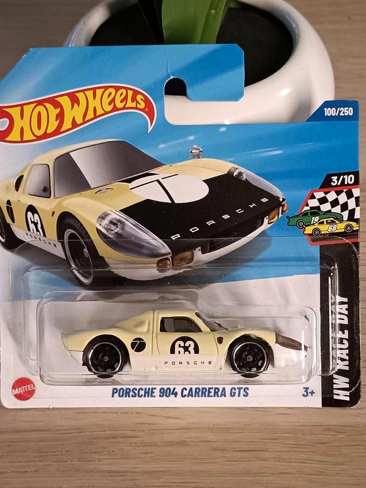Hot Wheels Porsche 904 Carrera GTS - Zo goed als nieuw!, Hobby en Vrije tijd, Modelauto's | Overige schalen, Zo goed als nieuw
