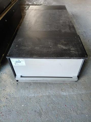 Beks vloer lade (2459) L 132 B 61 H 35 € 349 beschikbaar voor biedingen