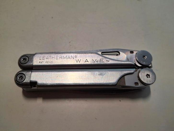 Leatherman Wave Pat Pend Multitool, Doe-het-zelf en Verbouw, Gereedschap | Handgereedschap, Zo goed als nieuw, Ophalen of Verzenden