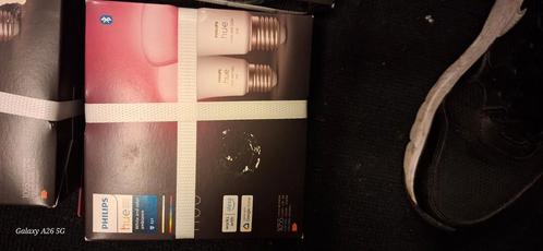 Philips Hue standaardlamp - wit en gekleurd - 2-pack, Sieraden, Tassen en Uiterlijk, Uiterlijk | Lichaamsverzorging, Nieuw, Overige typen