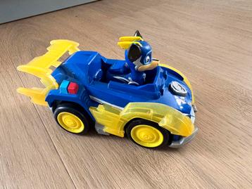 Groot voertuig Paw Patrol Chase beschikbaar voor biedingen