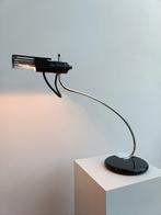 Oluce Wing tafellamp, Huis en Inrichting, Lampen | Tafellampen, Ophalen, Zo goed als nieuw, Minder dan 50 cm, Metaal