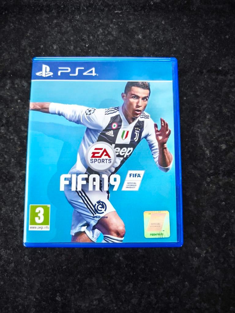 FIFA 19 PS4 - Zo goed als nieuw!, Spelcomputers en Games, Games | Nintendo 2DS en 3DS, Online, 1 speler, Ophalen of Verzenden