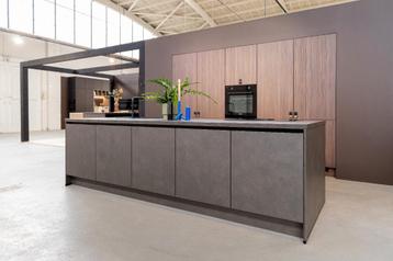 Keuken Klaas - kookeiland met BORA en Whirpool apparatuur beschikbaar voor biedingen