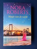 p11 Magie van de nacht - Nora Roberts, Ophalen of Verzenden, Gelezen