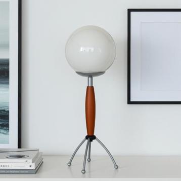 Mid-Century Modern Ball Tafellamp – Iconische Verlichting beschikbaar voor biedingen