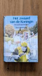 Het zwaard van de koningin - Doris Heinemann, Boeken, Kinderboeken | Jeugd | 13 jaar en ouder, Ophalen of Verzenden, Gelezen