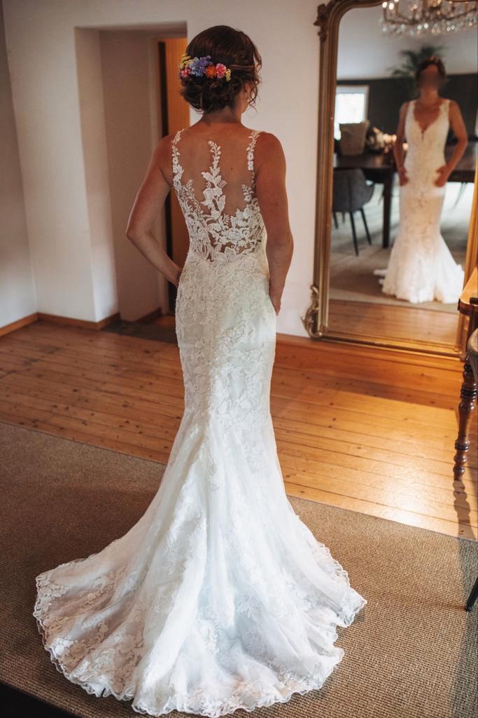 Bruidsjurk met bijzondere rug. Maat 34, Kleding | Dames, Trouwkleding en Trouwaccessoires, Zo goed als nieuw, Trouwjurk, Wit, Ophalen