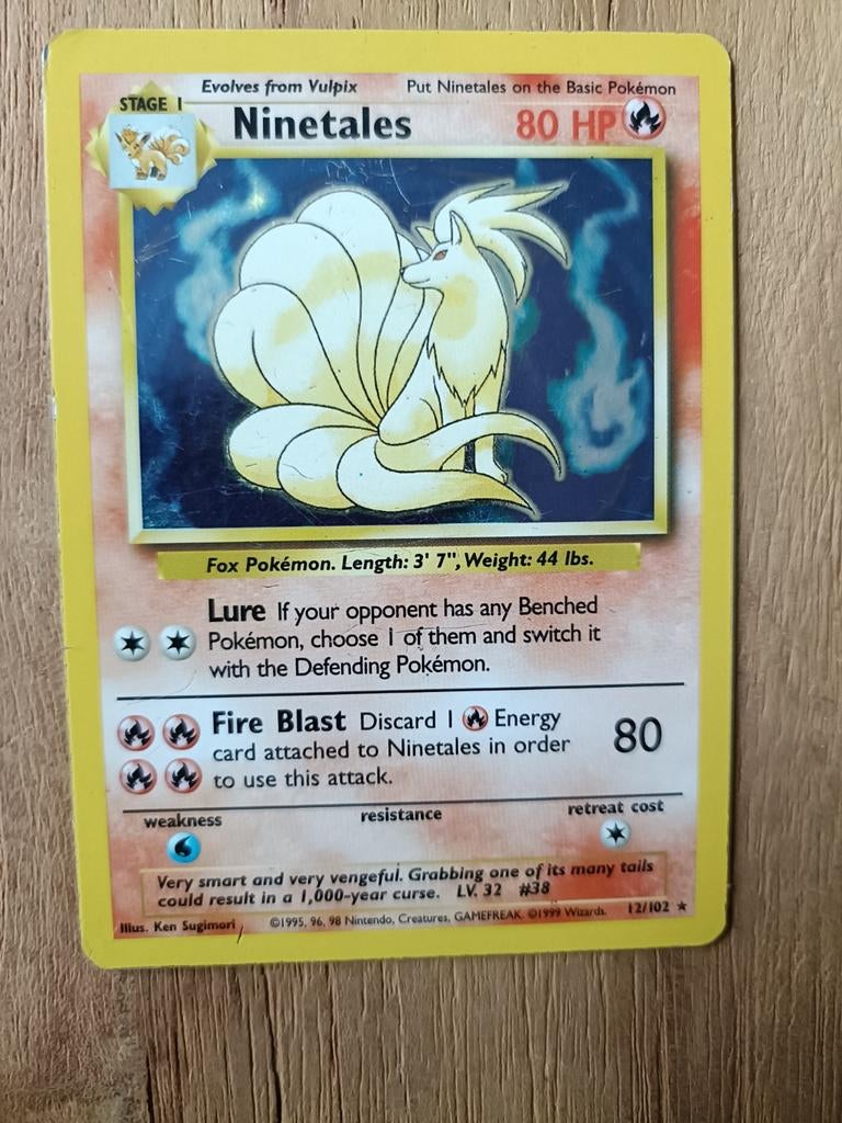 Ninetales 12/102  base set, Ophalen of Verzenden, Gebruikt