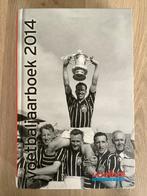 Voetbaljaarboek 2014 Voetbal International, Ophalen of Verzenden, Zo goed als nieuw, Overige binnenlandse clubs, Boek of Tijdschrift