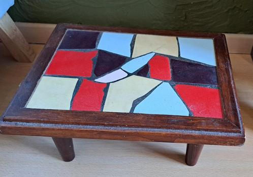 Vintage retro mozaïek plantentafeltje, Huis en Inrichting, Tafels | Bijzettafels, Zo goed als nieuw, Rechthoekig, Minder dan 45 cm