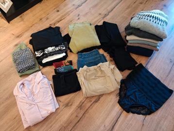 Kleding pakket dames 30 stuks mt 48 t/m 52 (+ 3 jurken) beschikbaar voor biedingen