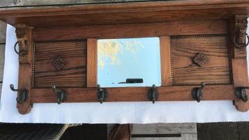 Art deco- Amsterdamse school kapstok beschikbaar voor biedingen