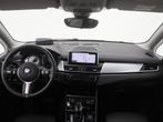 BMW 2-serie Active Tourer 218i Executive AUTOM. TREKH|NAVI|H, Auto's, BMW, Stof, Gebruikt, Euro 6, Origineel Nederlands