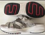 Xsensible Slippers Luxe Zilver Grijs Wit Als Nieuw Mt 38 H, Slippers, Ophalen of Verzenden, Zo goed als nieuw, Grijs