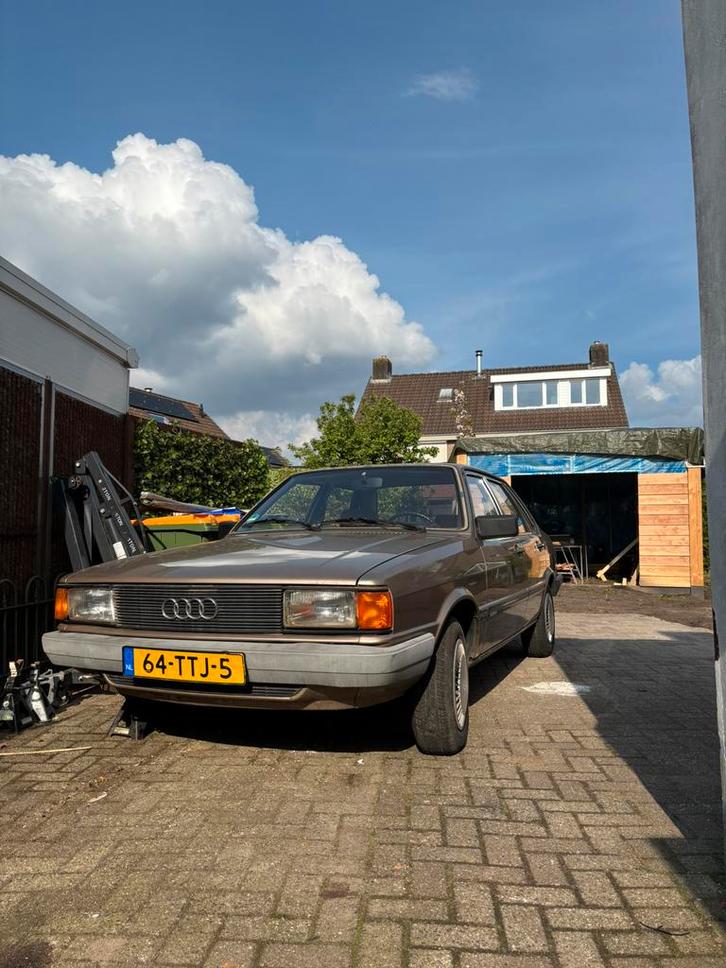 Audi 80 1.6 CL AUT 1984 Bruin, Auto's, Audi, Particulier, Benzine, Sedan, Automaat, Geïmporteerd, Bruin, Beige, Stof, Voorwielaandrijving