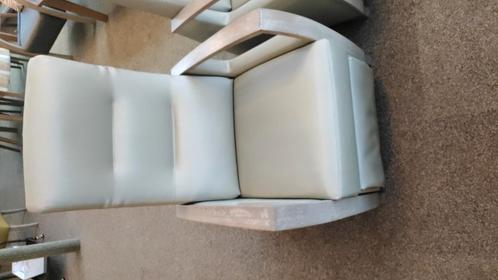 geriatrische stoelen mix, wacht kamer stoel, sta op en relax, Huis en Inrichting, Stoelen, Zo goed als nieuw, Vier, Hout, Kunststof