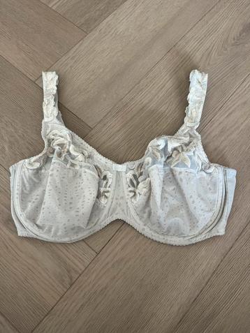 Prima Donna 80G Ivoor Kant FullCup (LEES BESCHRIJVING) beschikbaar voor biedingen