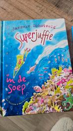 Janneke Schotveld - Superjuffie in de soep, Boeken, Fictie algemeen, Ophalen of Verzenden, Zo goed als nieuw, Janneke Schotveld