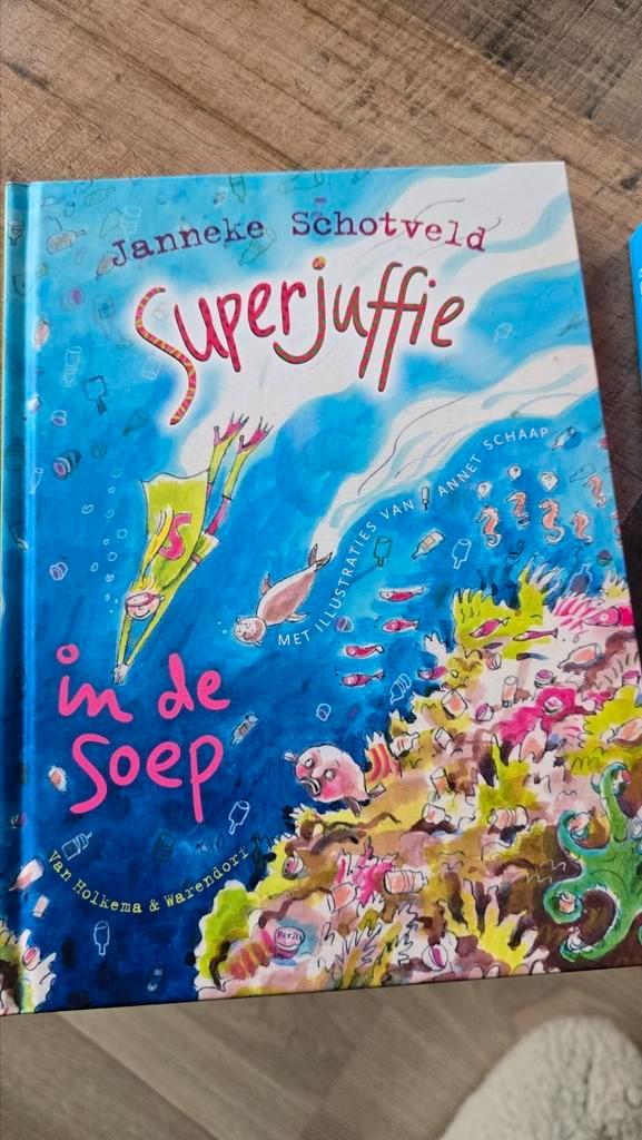 Janneke Schotveld - Superjuffie in de soep, Boeken, Kinderboeken | Jeugd | onder 10 jaar, Zo goed als nieuw, Fictie algemeen, Ophalen of Verzenden