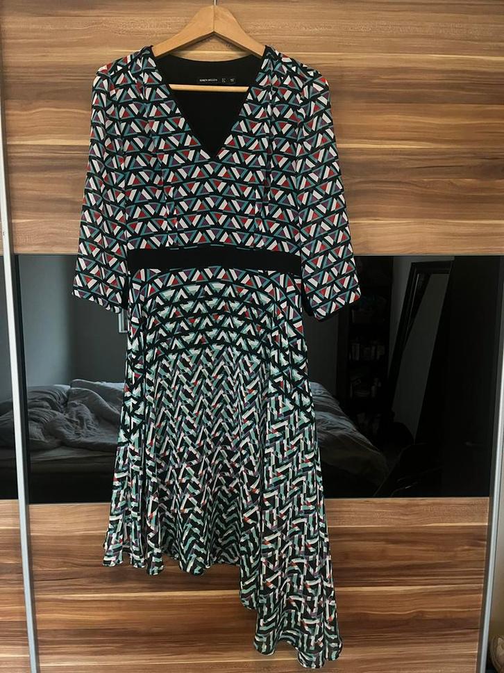 Karen Millen Jurk - Maat 38, Kleding | Dames, Jurken, Zo goed als nieuw, Maat 38/40 (M), Zwart, Onder de knie, Ophalen of Verzenden