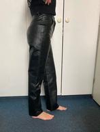 Zwarte leren broek maat s super mooie pasvorm, Ophalen of Verzenden, Zo goed als nieuw