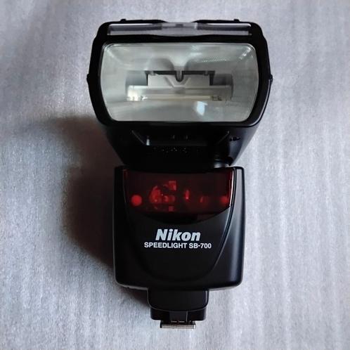 NIKON Flitser Speedlight SB-700, Audio, Tv en Foto, Fotografie | Flitsers, Zo goed als nieuw, Nikon, Kantelbaar, Ophalen of Verzenden