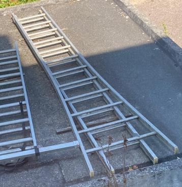 Opsteekladder - aluminium 2-delig - 2x 12 treden beschikbaar voor biedingen