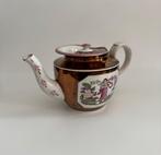 2 antieke kraag theepotten (Sunderland Charity Jug 1830?), Ophalen of Verzenden