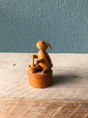 Vintage Houten Konijn Potloodslijper / puntenslijper beschikbaar voor biedingen